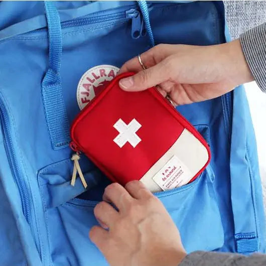 Kit portable de primeros auxilios